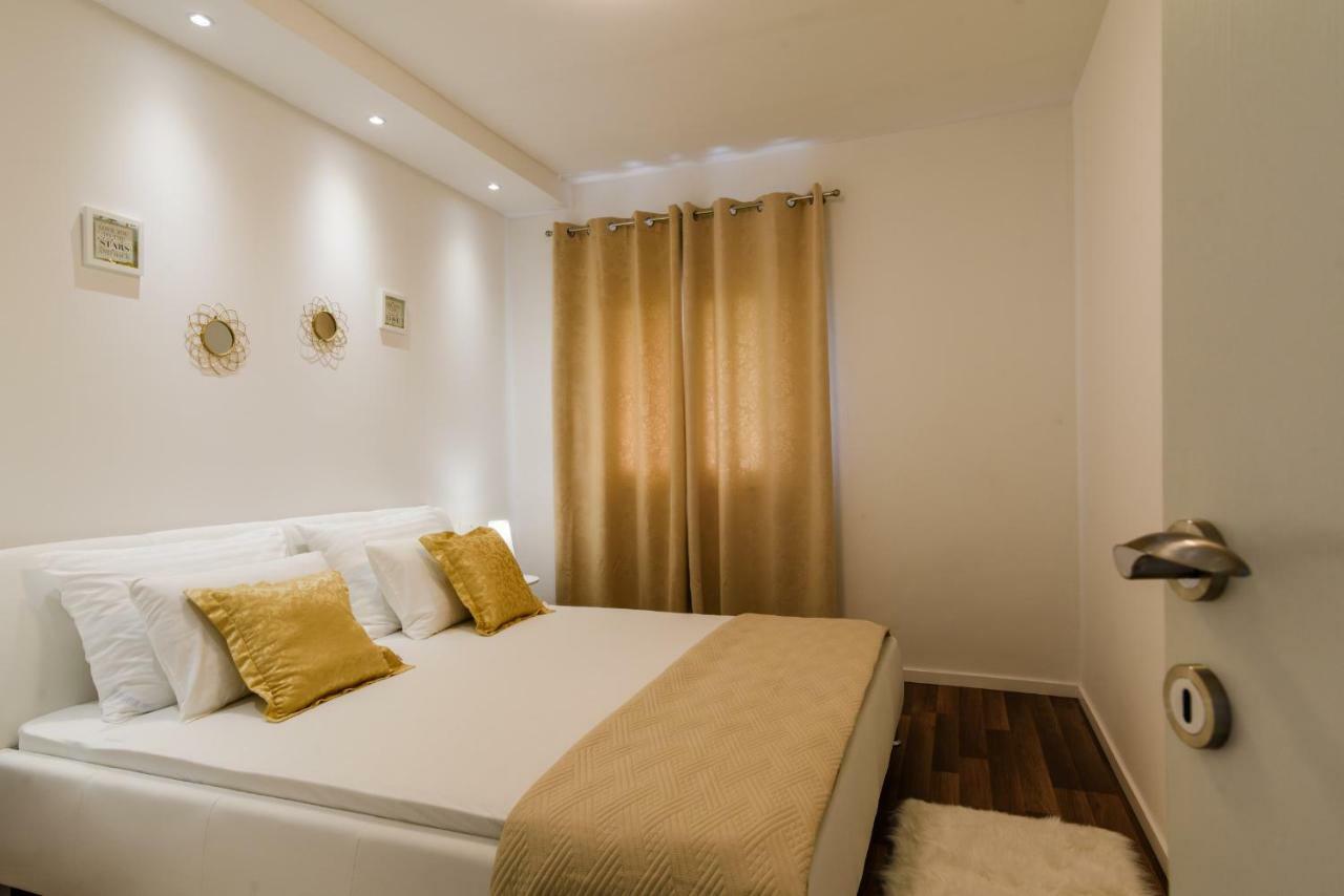 Villa Apartments Aa 1 Trogir Dış mekan fotoğraf
